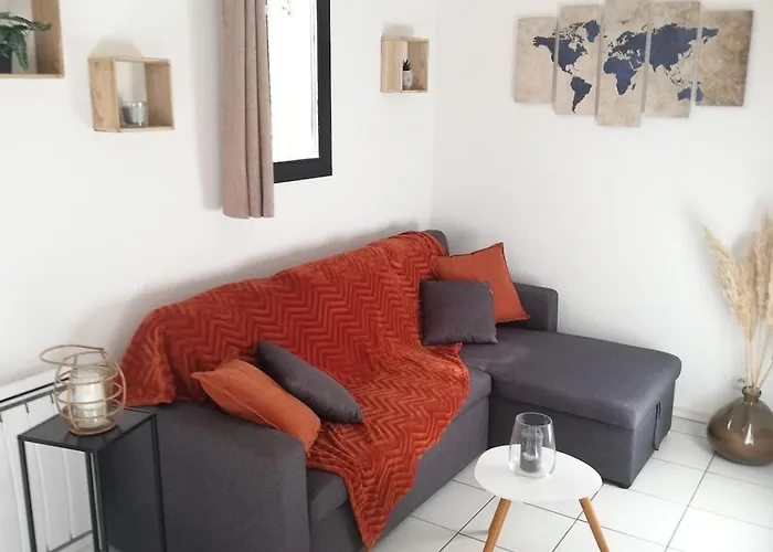 Apartment Avec Jardin A 50 M De La Et 2 Velos Inclus Ouistreham